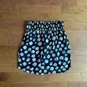 French Connection |  Black and white mini bubble skirt with pockets size 6